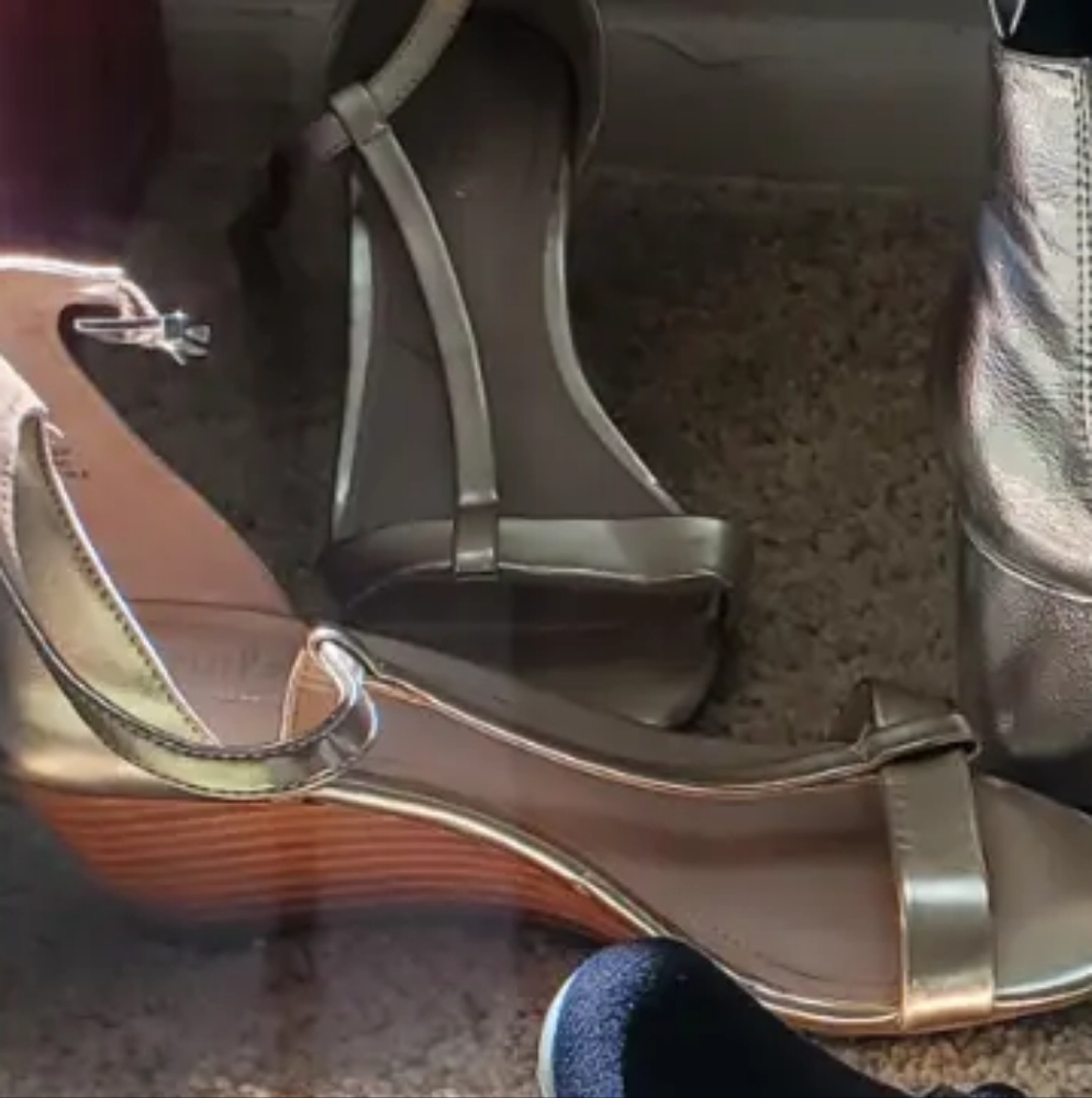 Charles by Charles David sandals.